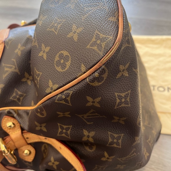 Louis Vuitton Monogram Tivoli GM - Picture 13 of 16